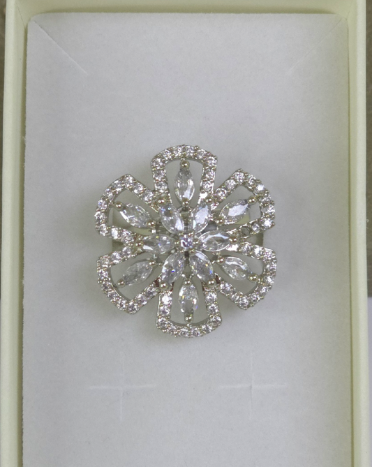 Elegant Clear Cubic Zirconia Wedding Ring