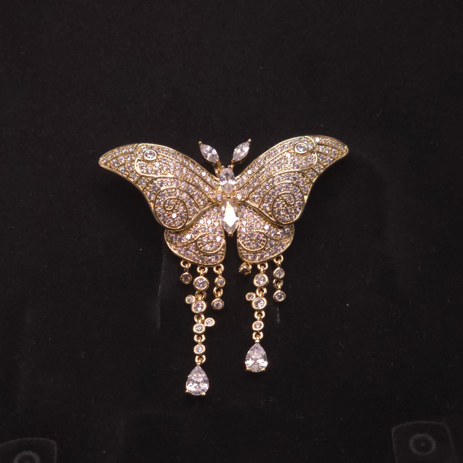 Exquisite Crystal Butterfly Brooch with Dangles | بروش فراشة كريستال فاخر