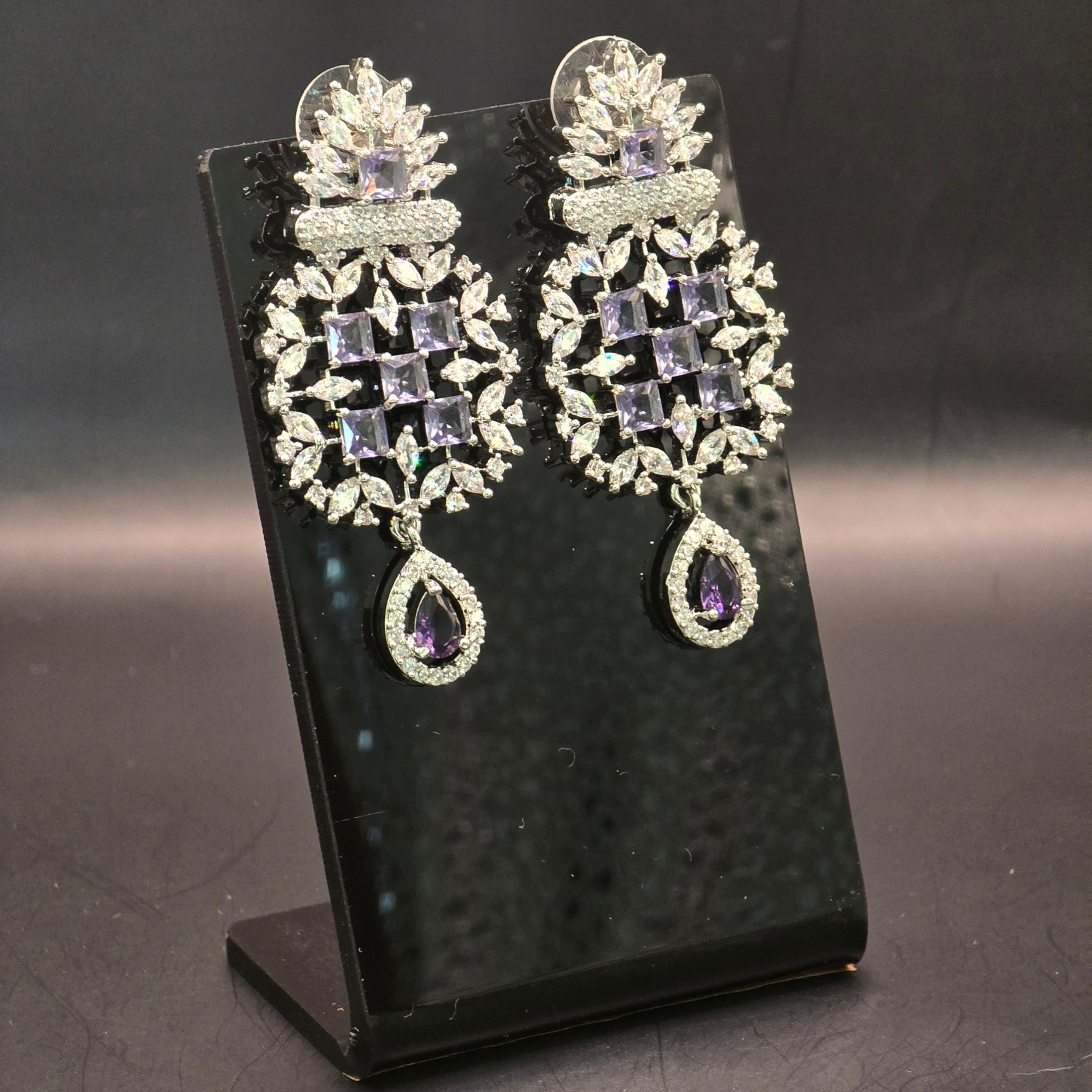 Royal Purple Amethyst Chandelier Drop Earrings – Luxury CZ Silver Danglers | أقراط بنفسجية فاخرة