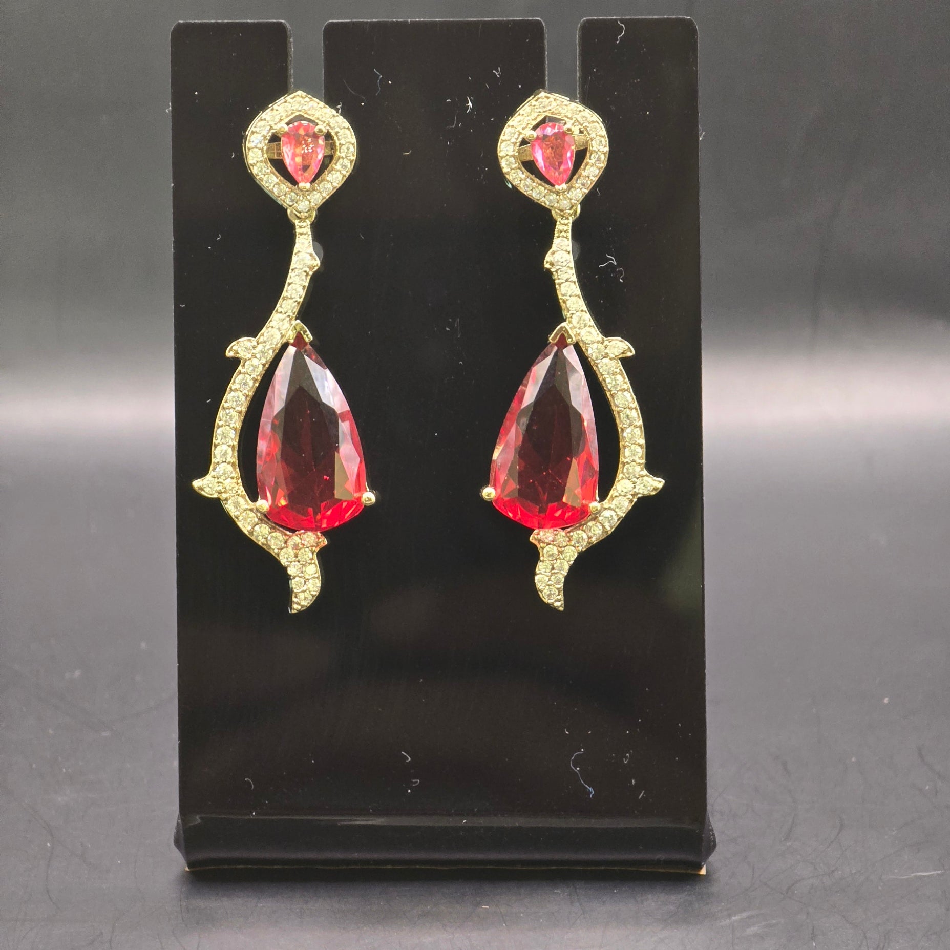 Manruya Premium Gold-Toned Ruby Red CZ Teardrop Earrings – Luxury Vine Drop Danglers | أقراط زركون حمراء متدلية