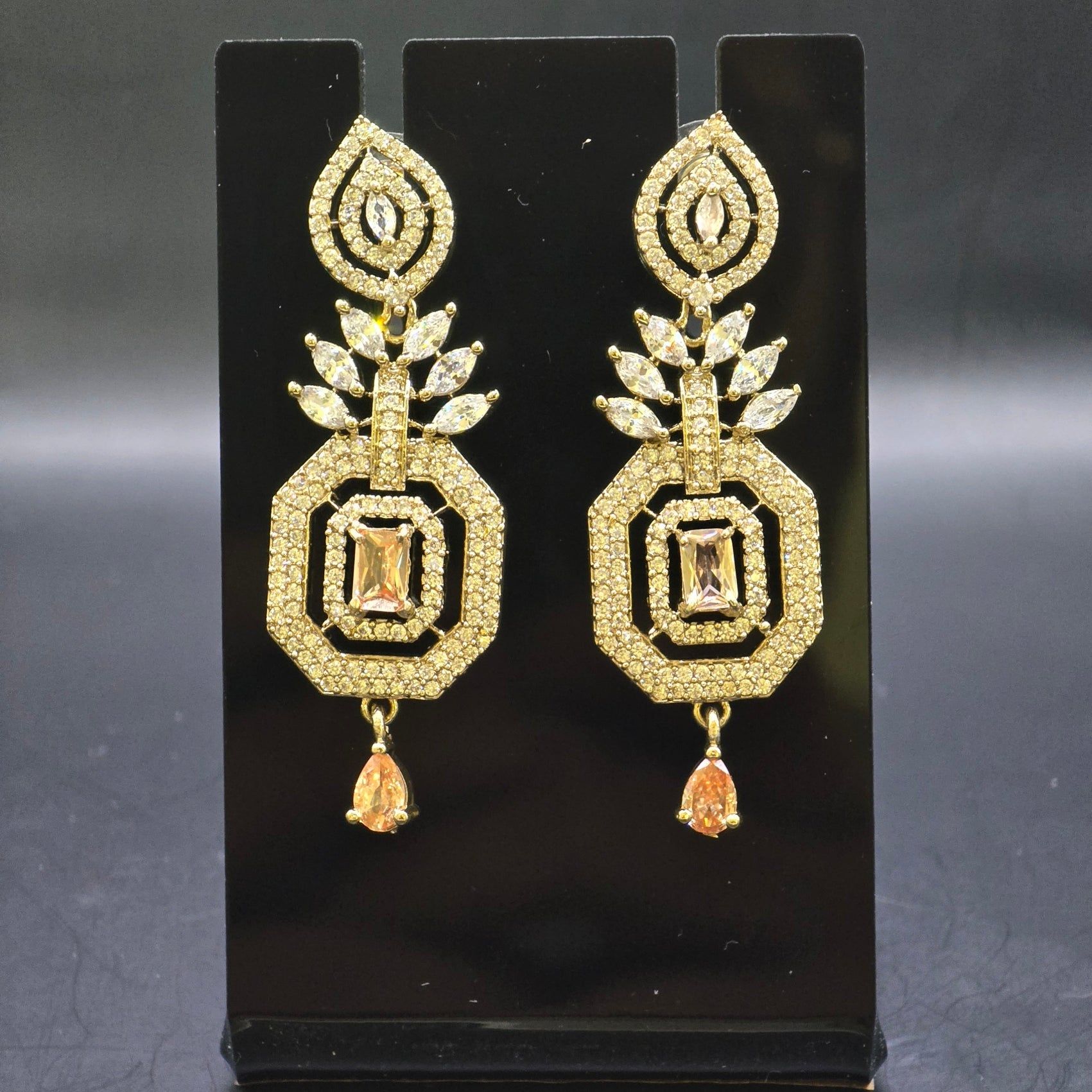 Manruya Antique Champagne Topaz Geometric Drop Earrings - أقراط التوباز الفيكتورية