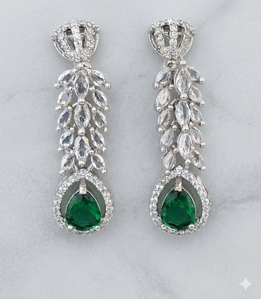 Luxury Crystal Drop Necklace & Earring Set for Women | طقم عقد وأقراط فاخر للنساء