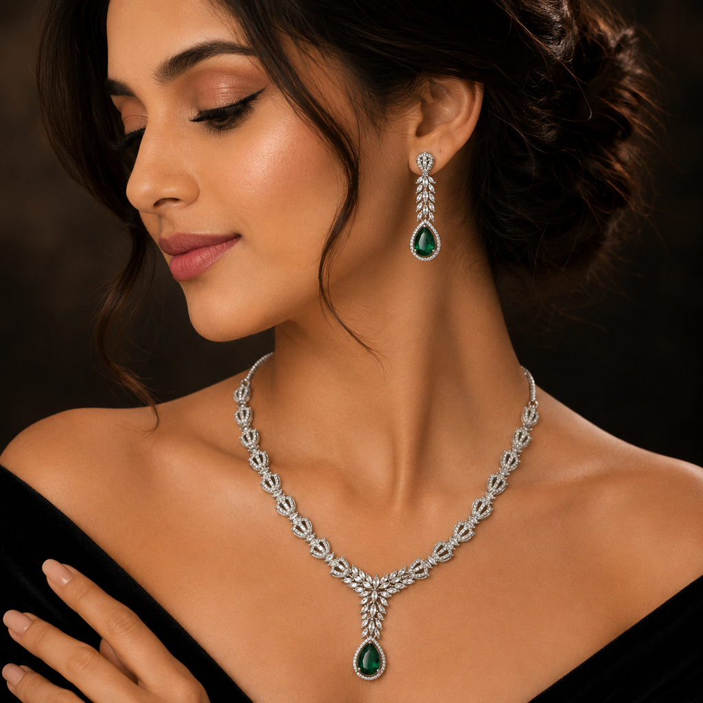 Luxury Crystal Drop Necklace & Earring Set for Women | طقم عقد وأقراط فاخر للنساء