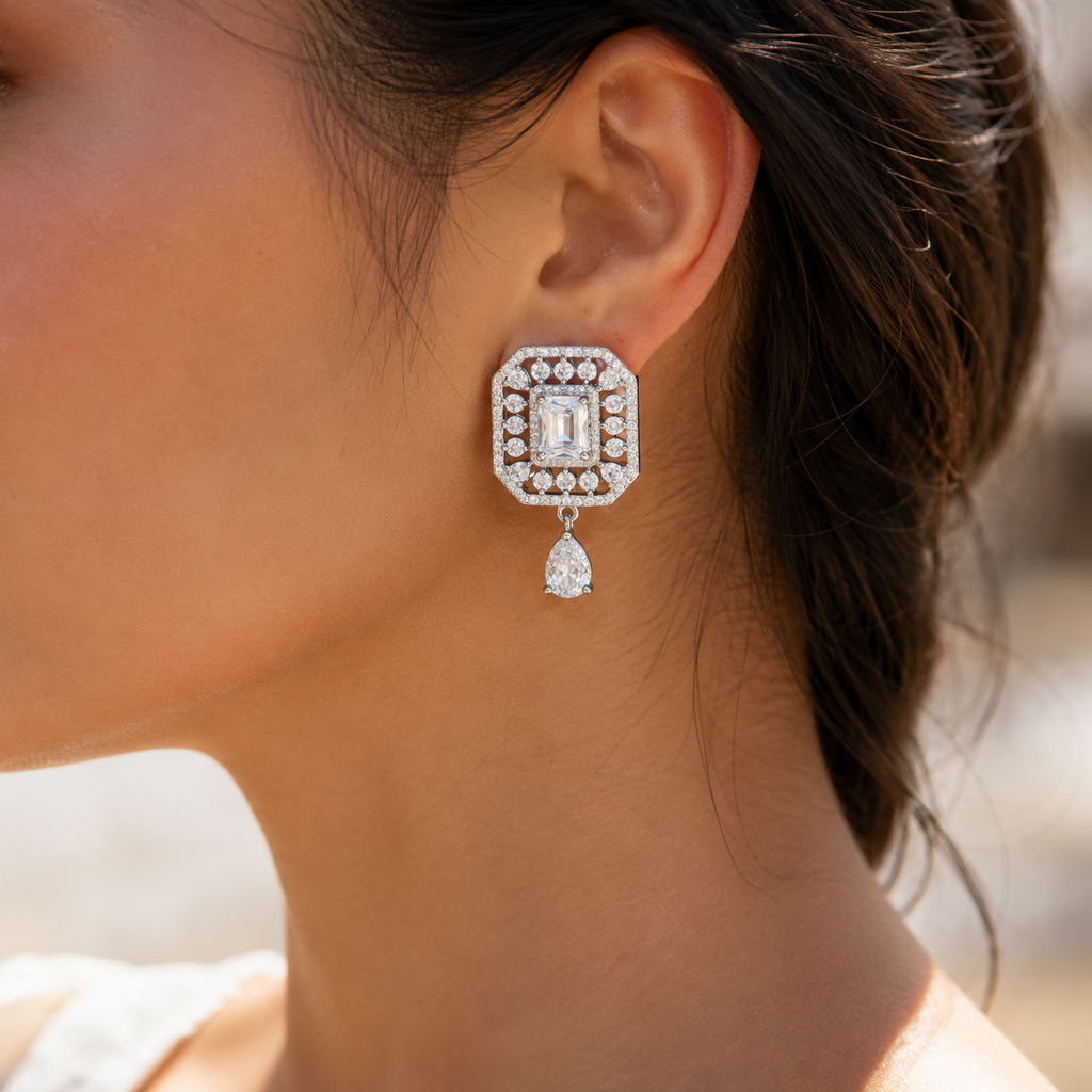 Manruya Emerald-Cut Geometric Halo Drop Earrings - أقراط المربع الفاخرة