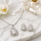 Manruya Crystal Teardrop Pendant Set | طقم قلادة مانرويا بالكريستال الدمعة