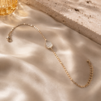 The Luminous Orb Dainty Chain Bracelet | سوار "لومينوس أورب" بسلسلة ناعمة