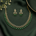 Elegant Emerald Green Necklace & Earring Set for Women | طقم عقد وأقراط أخضر زمردي فاخر للنساء
