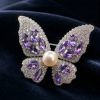 Luxury Butterfly Crystal Pearl Hijab Brooch | بروش حجاب فراشة كريستال ولؤلؤ فاخر