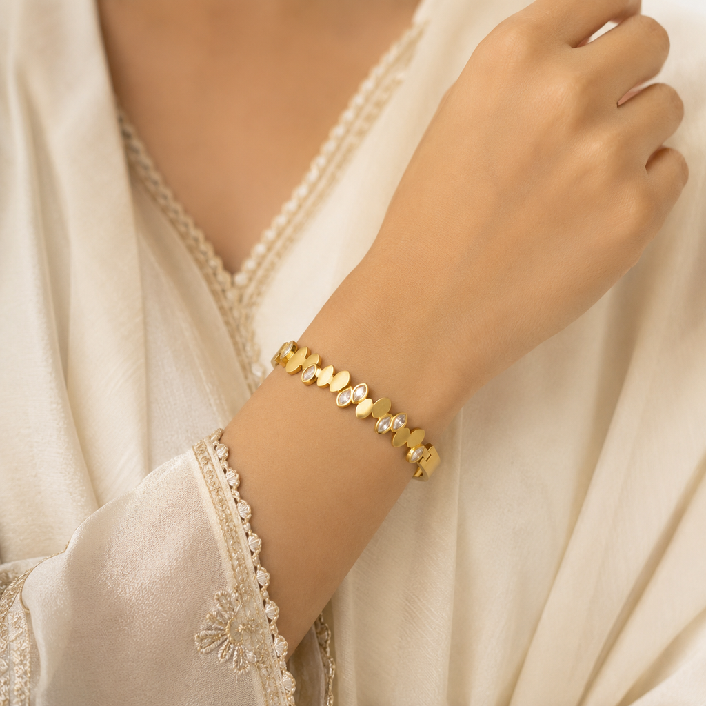 Serena Anti-Tarnish Gold Bracelet | سوار سيرينا ذهبي مقاوم للتصبغ