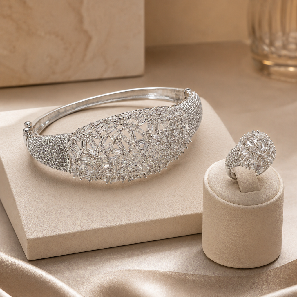 Celestara Silver-Tone Bracelet & Ring Set | طقم سيليستارا من سوار وخاتم بلون فضي