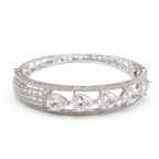 Seraphina Silver-Tone Heart Stone Bracelet | سوار سيرافينا بلون فضي بأحجار على شكل قلب