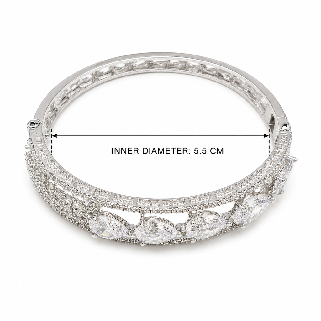 Seraphina Silver-Tone Heart Stone Bracelet | سوار سيرافينا بلون فضي بأحجار على شكل قلب