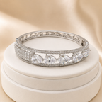 Seraphina Silver-Tone Heart Stone Bracelet | سوار سيرافينا بلون فضي بأحجار على شكل قلب