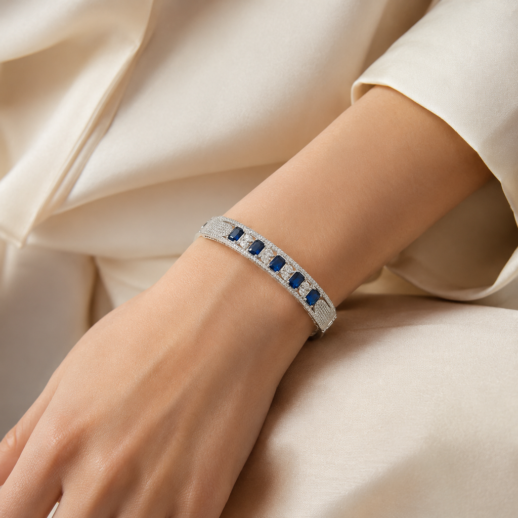 Sapphirea Silver-Tone Blue Stone Bracelet | سوار سافيريا بلون فضي بأحجار زرقاء