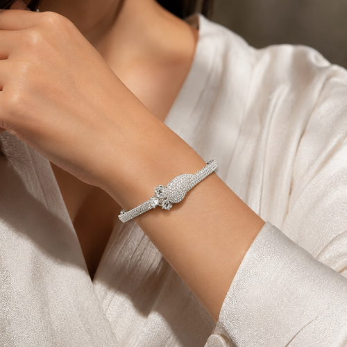 Elarisse Silver-Tone Clear Stone Bracelet | سوار إلاريـس بلون فضي بأحجار شفافة