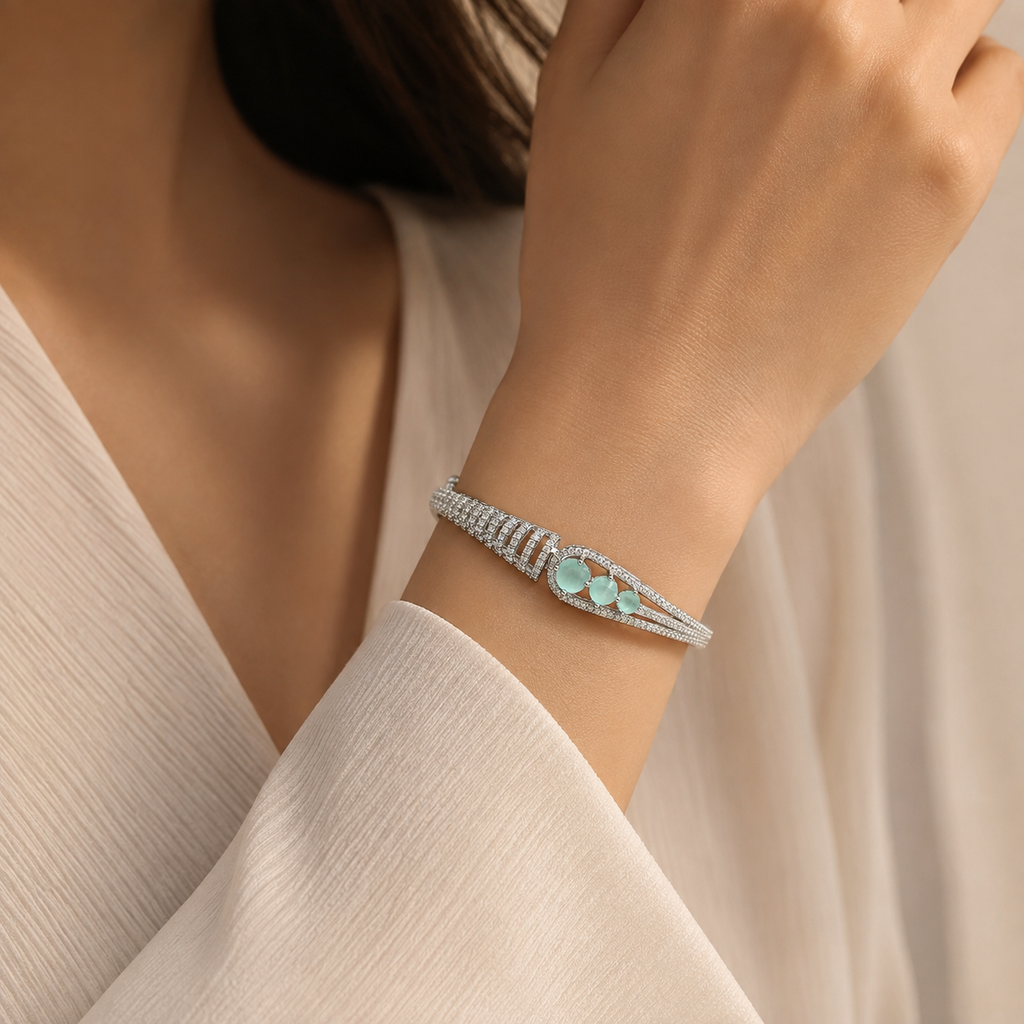 Avelisse Aqua Stone Bracelet | سوار أفليس بأحجار أكوا