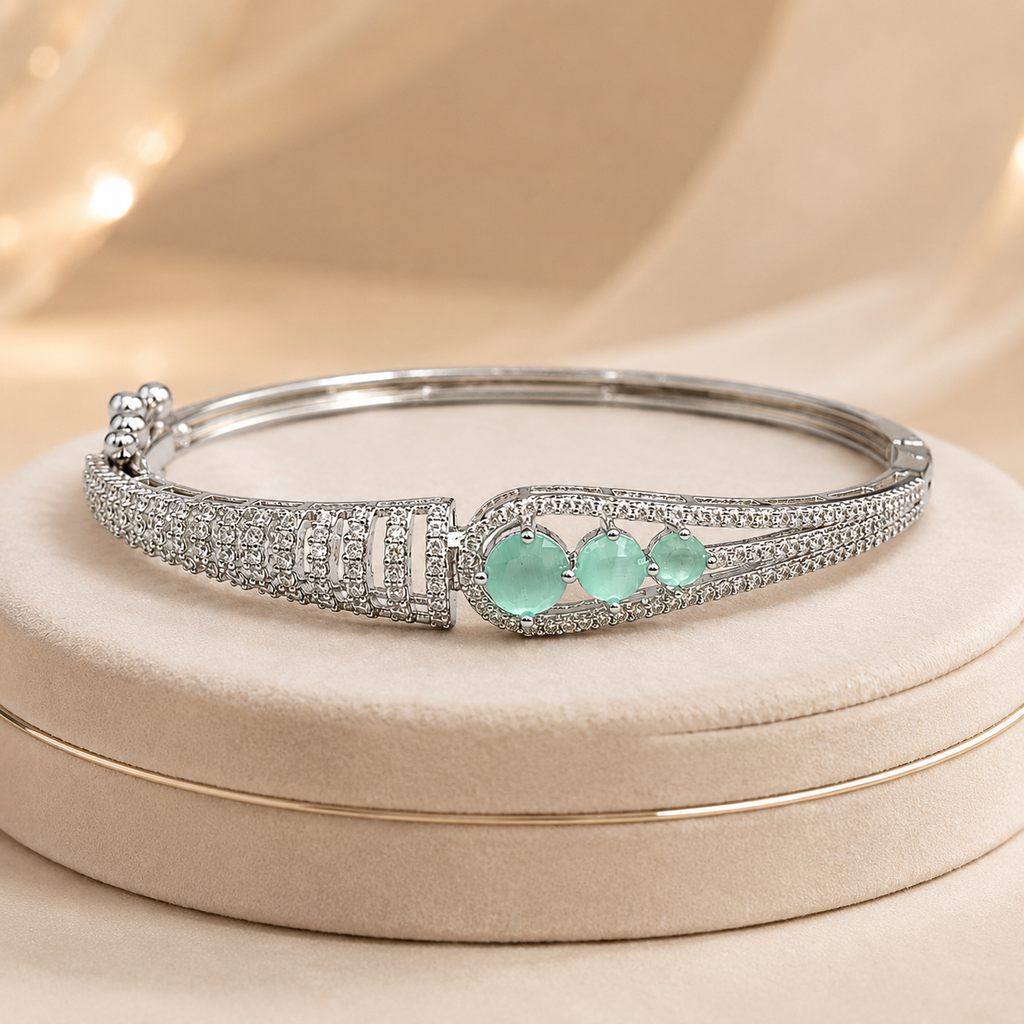 Avelisse Aqua Stone Bracelet | سوار أفليس بأحجار أكوا