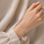 The Radiant Starline Baguette-Cut Bracelet | سوار "راديانت ستارلاين" بقطع الباغيت