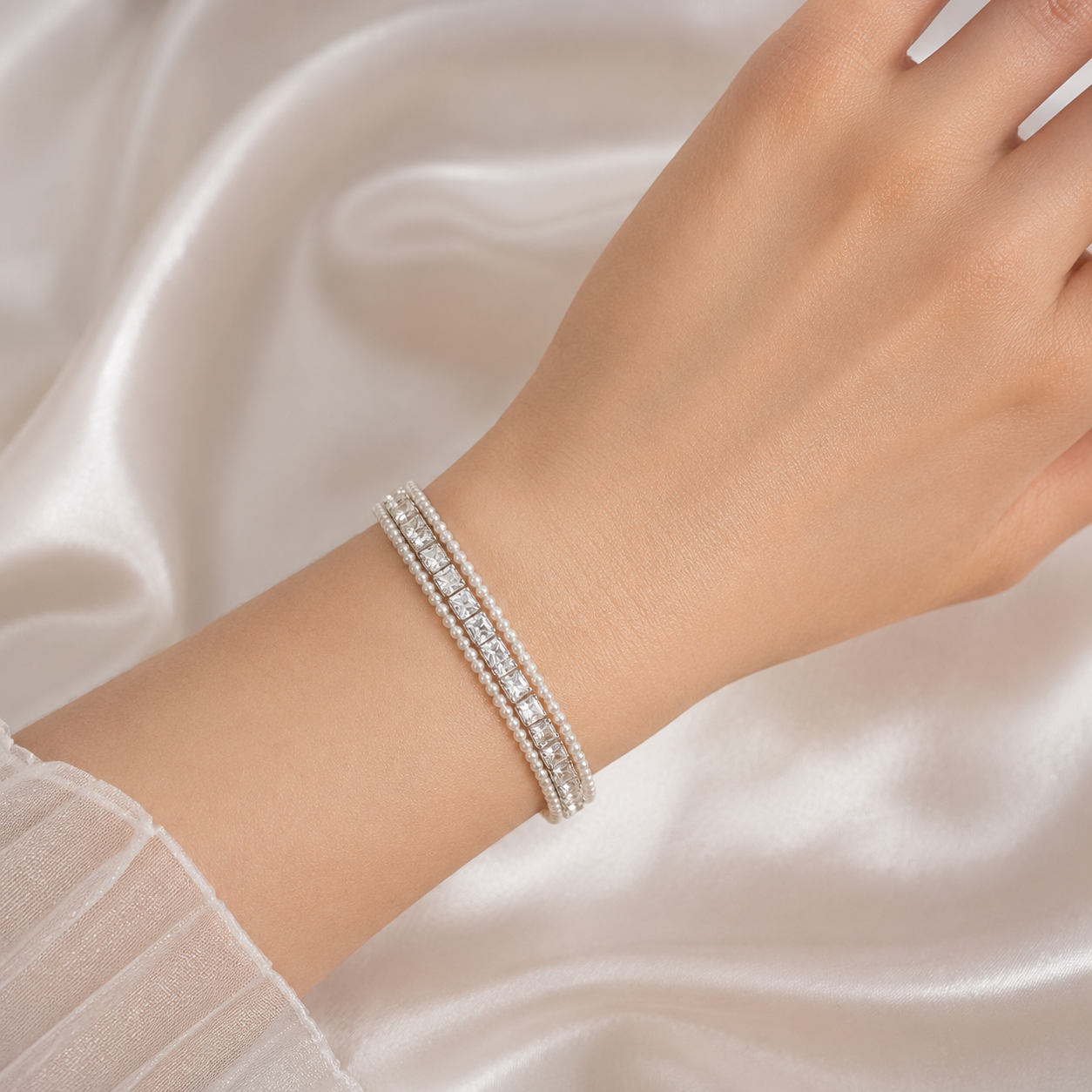 The Eternal Grace Triple-Row Pearl & Rhombus Bracelet | سوار "إيتيرنال غريس" بثلاثة صفوف من اللؤلؤ والمعين