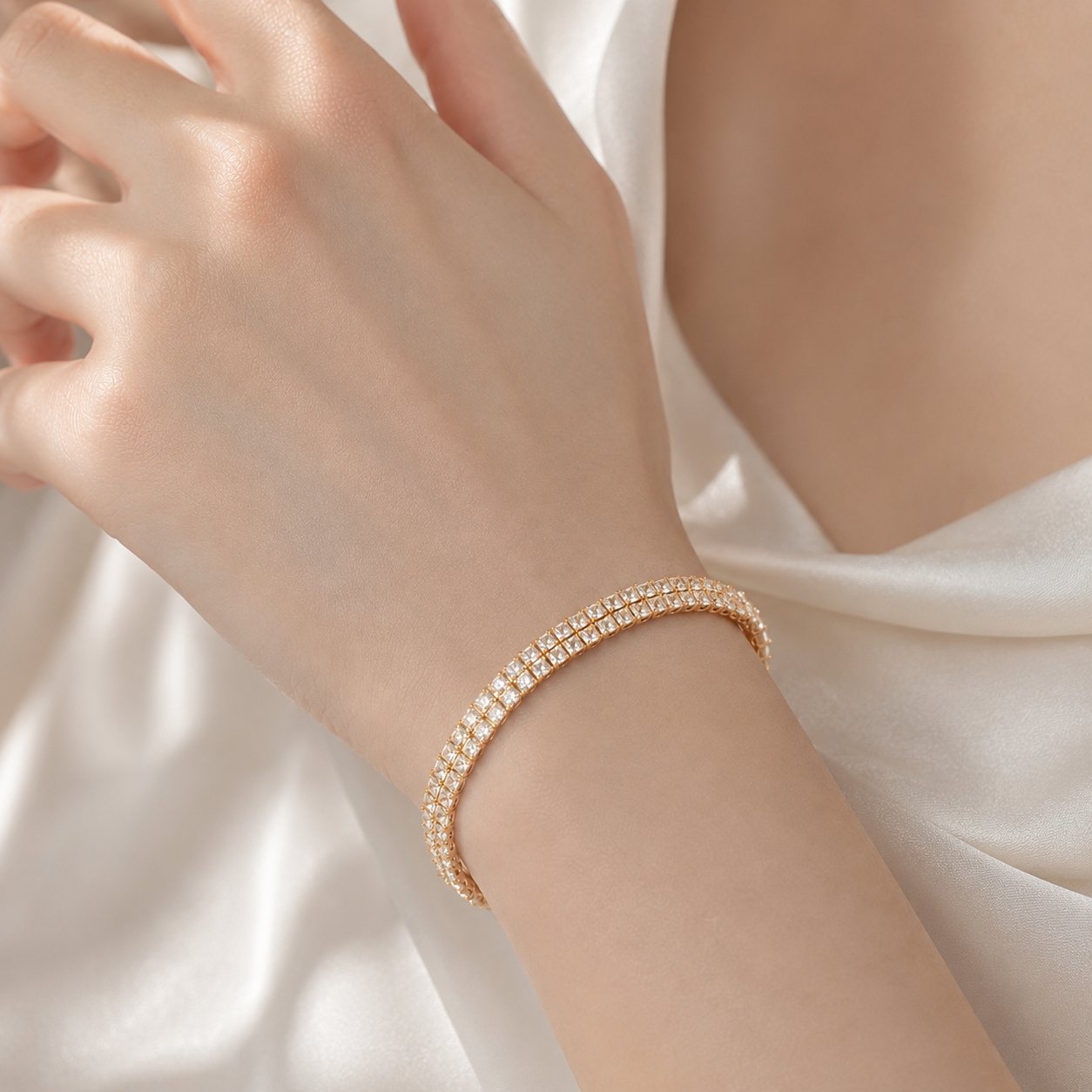 The Serenity Starline Bracelet | سوار "سيرينيتي ستارلاين"