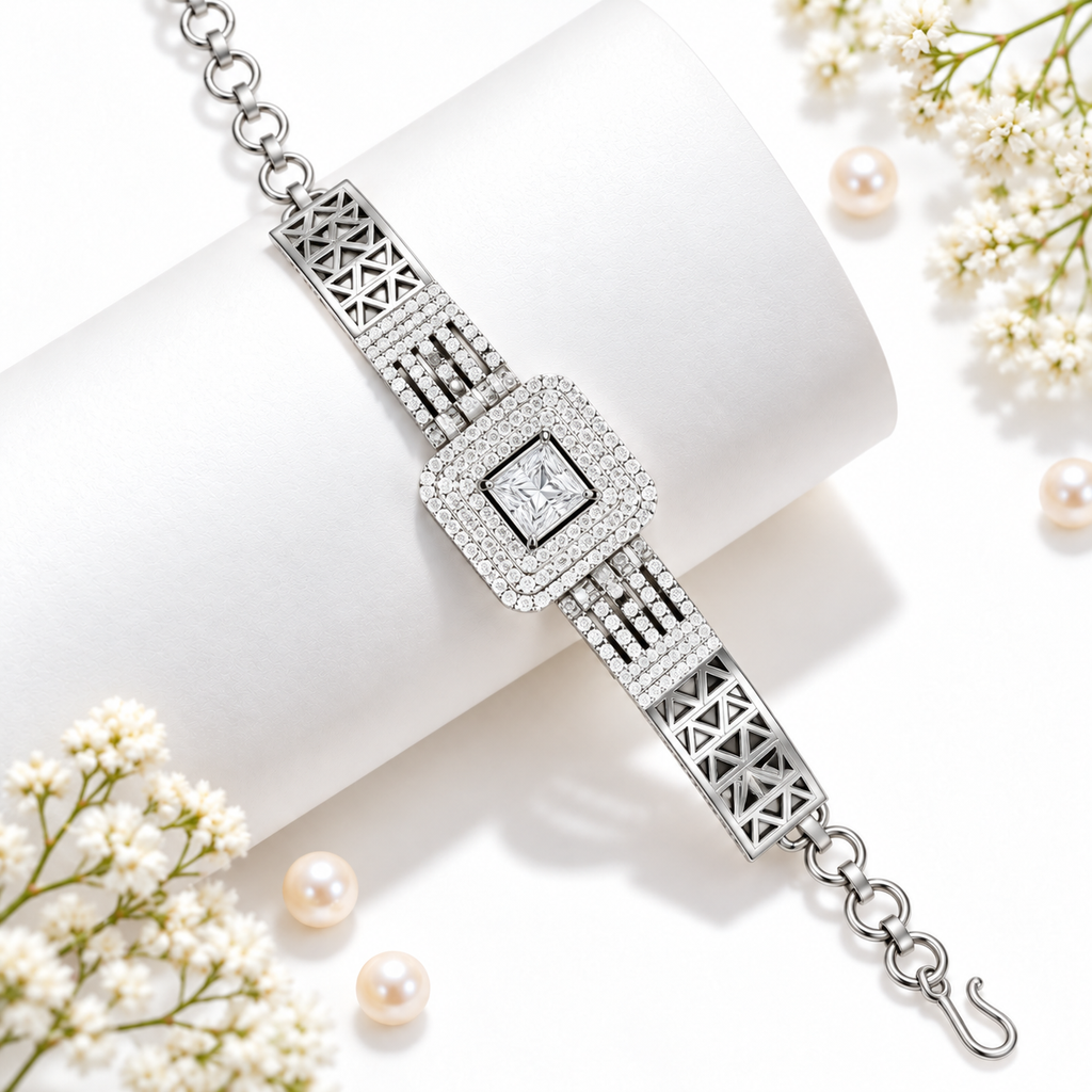 Elegant Cushion Halo Crystal Bracelet for Women | سوار نسائي أنيق بكريستال بتصميم الهالة المربعة