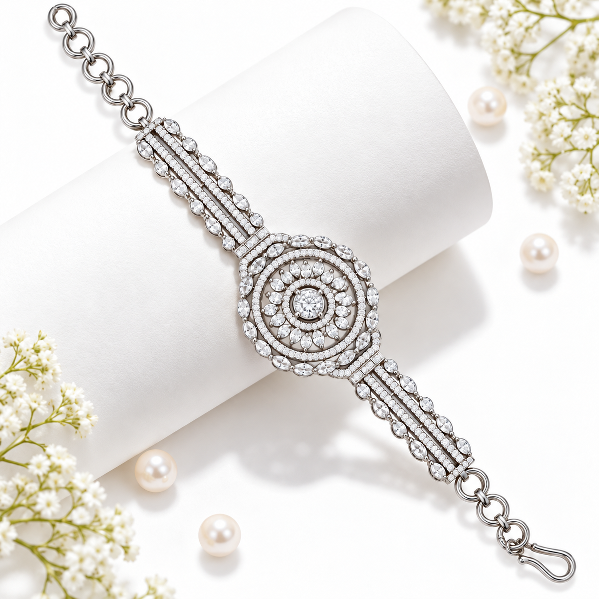 Elegant Crystal Medallion Bracelet for Women | سوار نسائي أنيق بقلادة دائرية مرصعة بالكريستال