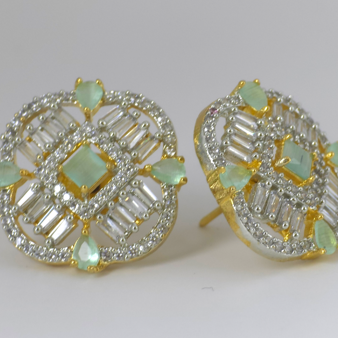 Elegant Green Cubic Zirconia Silver Earrings – Modern Classic Design