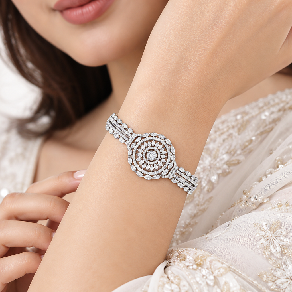 Elegant Crystal Medallion Bracelet for Women | سوار نسائي أنيق بقلادة دائرية مرصعة بالكريستال