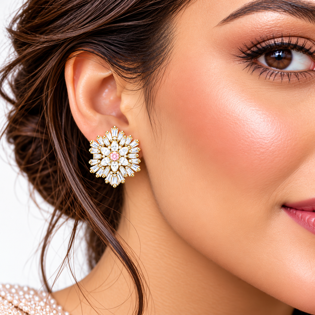 Starburst Crystal Stud Earrings with Pink Centre Stone | أقراط كريستالية بتصميم النجمة وحجر وردي مركزي
