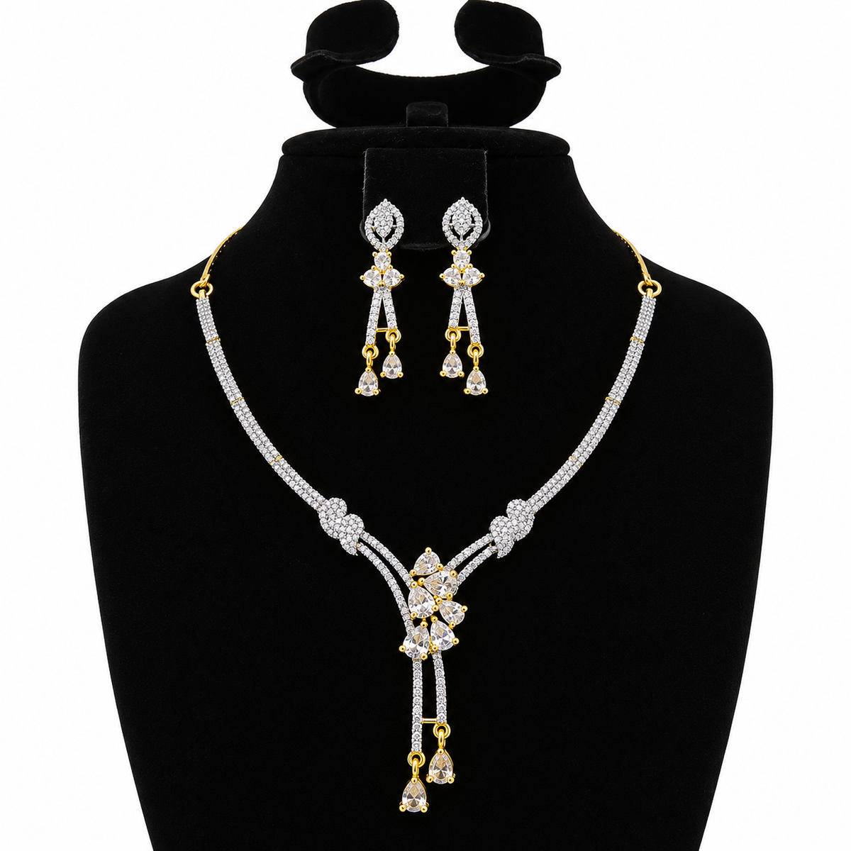 Elegant Crystal Necklace & Earrings Set – Y-Shaped Design | طقم عقد وأقراط كريستالي بتصميم أنيق
