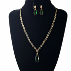 Emerald Green Teardrop Necklace & Earring Set for Women | طقم عقد وأقراط أخضر فاخر للنساء