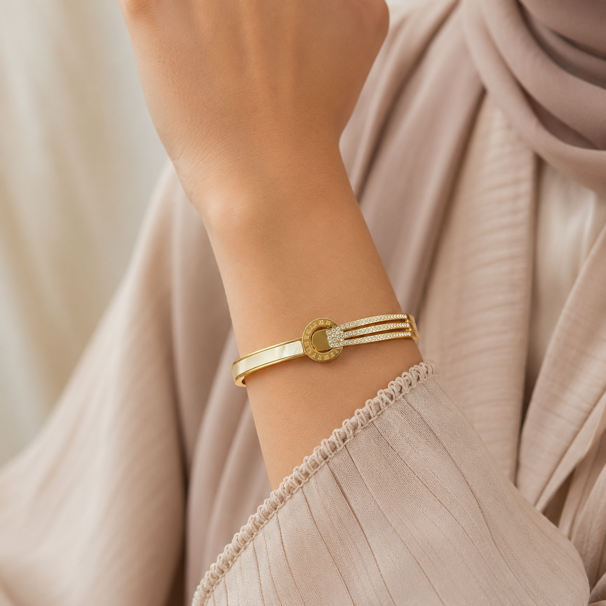 Aurelia Anti-Tarnish Gold Bracelet | سوار أوريليا ذهبي مقاوم للتصبغ