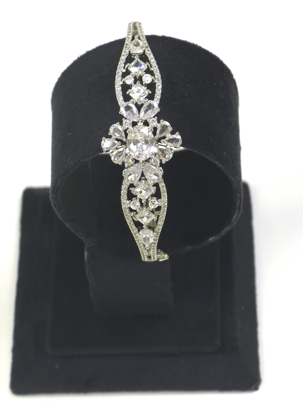 Exquisite Silver Cubic Zirconia Bracelet – Wedding & Party Collection