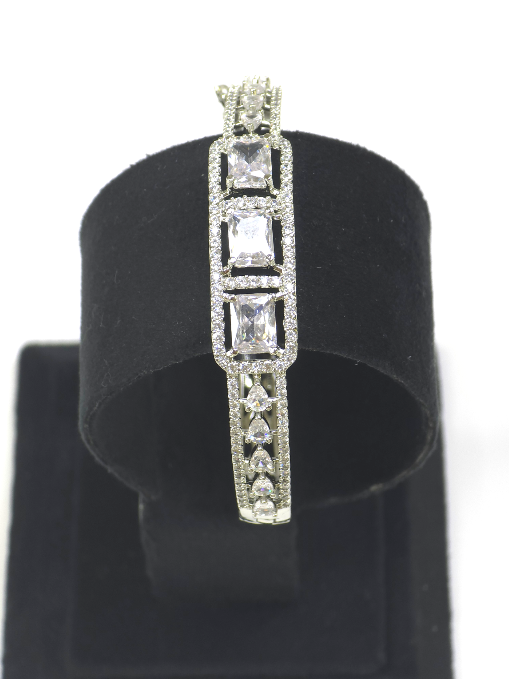 Elegant Clear Cubic Zirconia Kada – Exquisite Party Collection