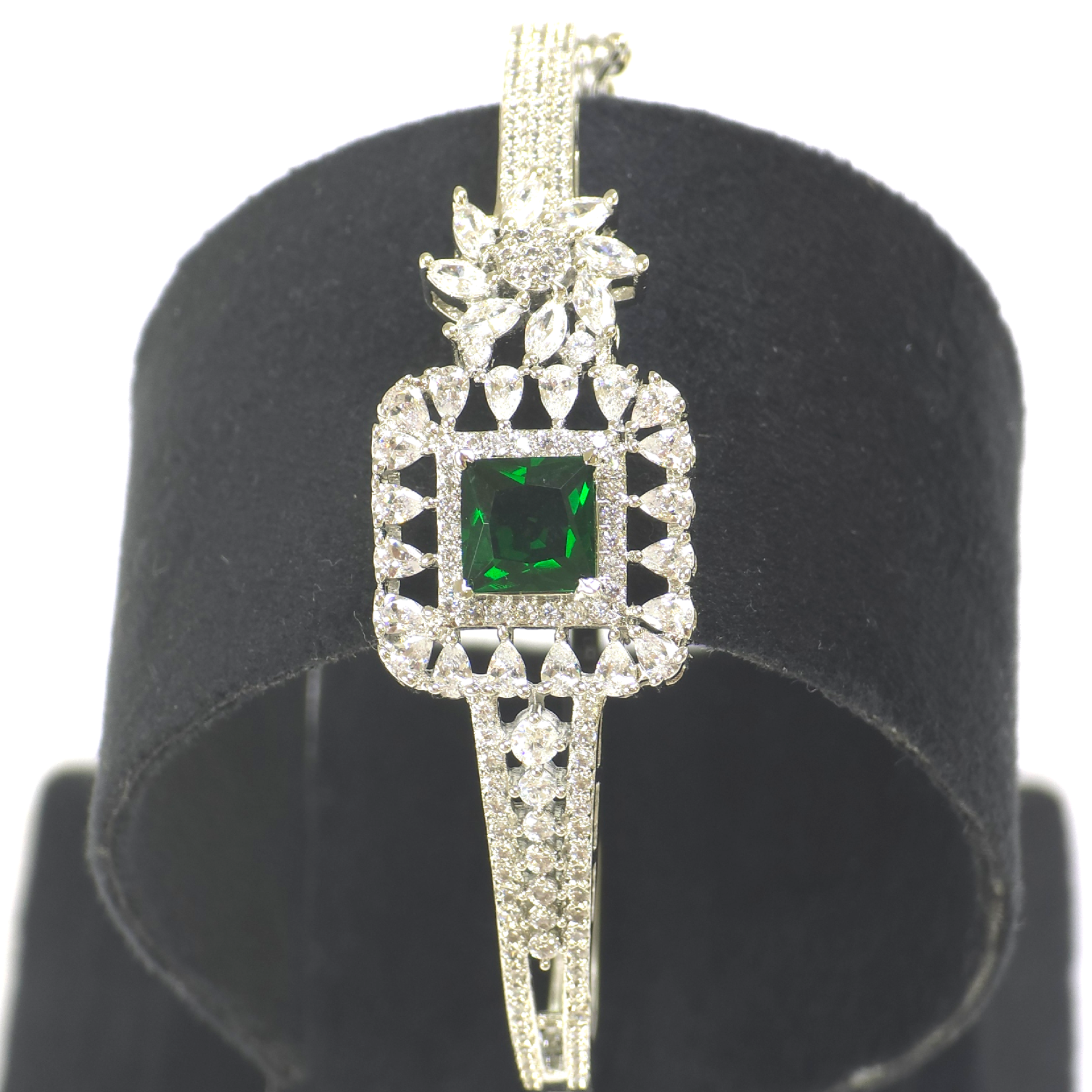 Elegant Silver Green Stone Cubic Zirconia Kada – Party & Festive Collection