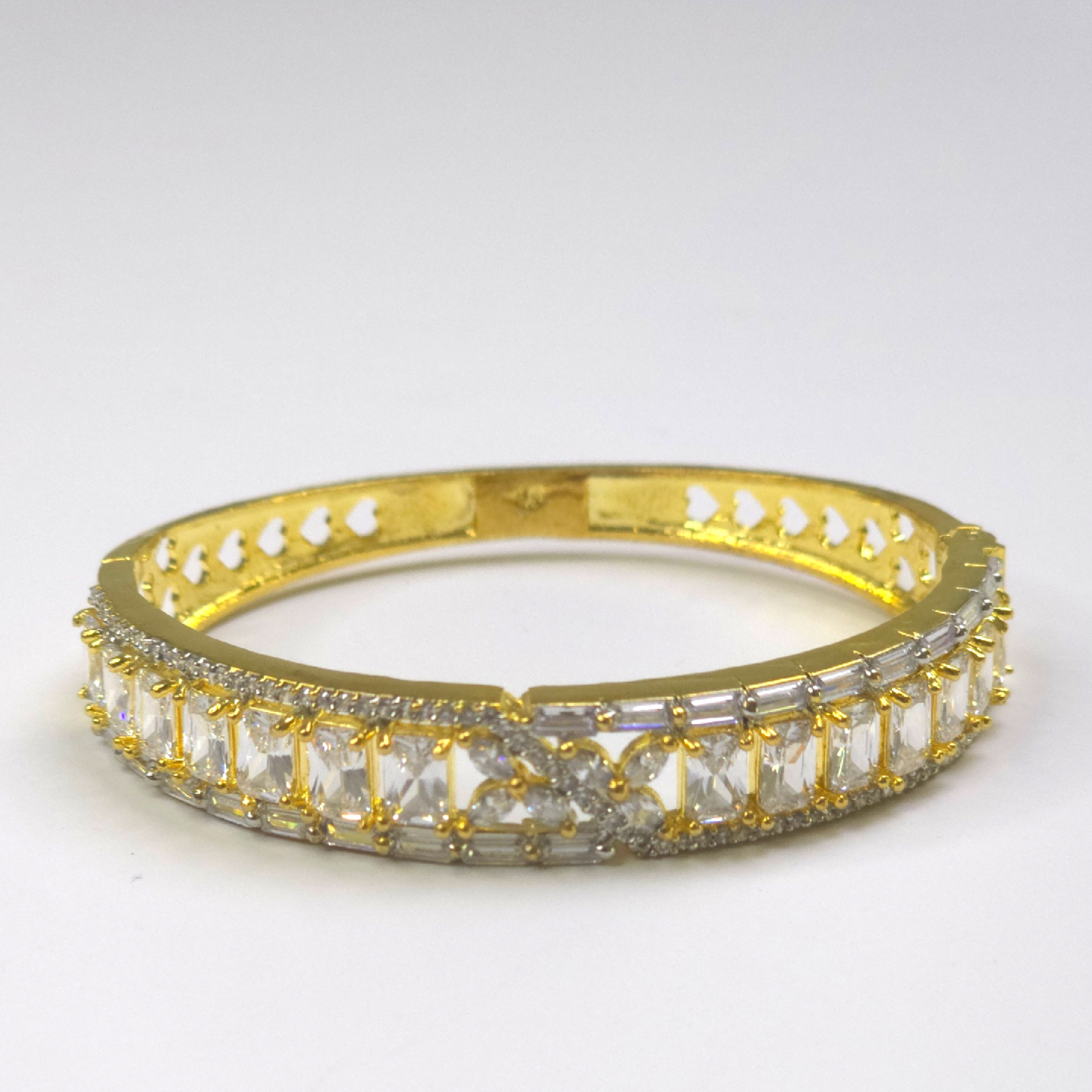 Elegant Silver Clear Cubic Zirconia Bracelet – Wedding & Party Collection