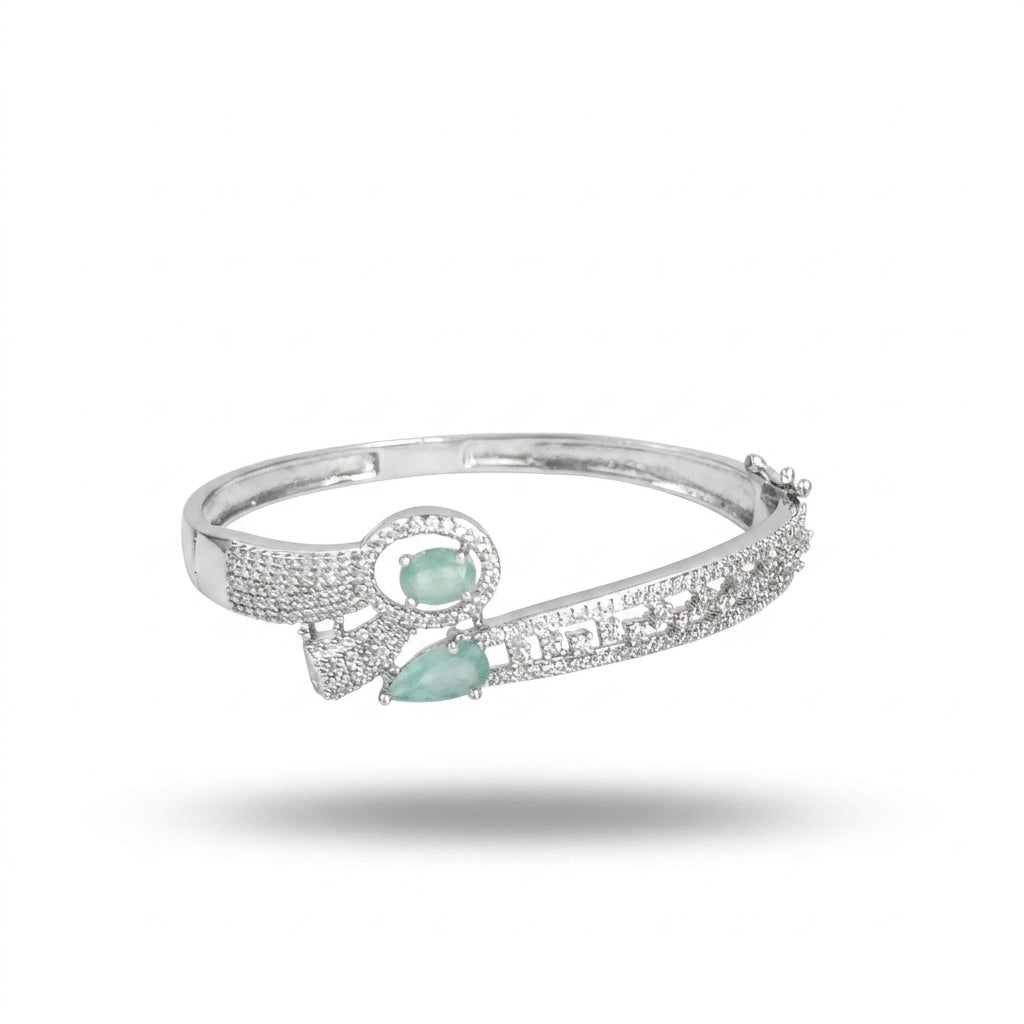 Ethereal Mint Serenity Silver-Tone Bracelet | سوار الرقي الفضي بأحجار النعناع الهادئة