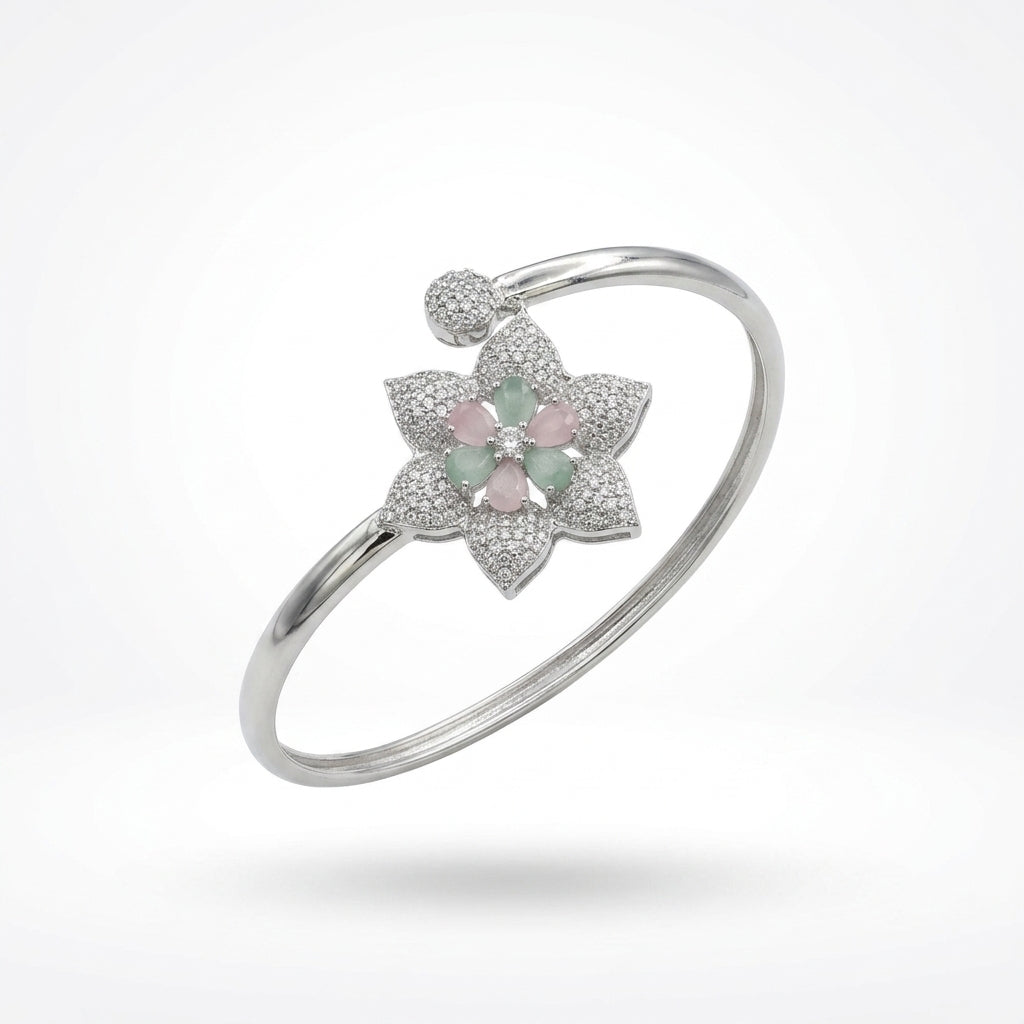 Botanical Radiance Silver-Tone Floral Bracelet | سوار الزهور الفضي بتألق الطبيعة