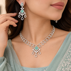 Mint Crystal Chandelier Necklace & Earrings Set | طقم عقد وأقراط كريستالي بتصميم الشاندليير