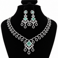 Mint Crystal Chandelier Necklace & Earrings Set | طقم عقد وأقراط كريستالي بتصميم الشاندليير