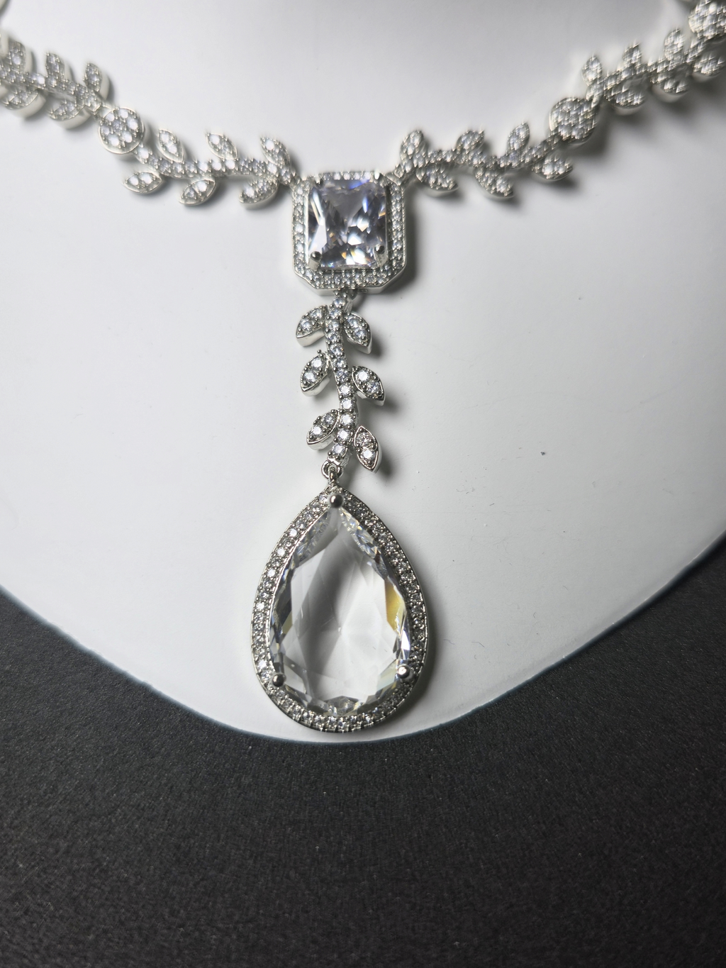 Elegant Cubic Zirconia Half-Set – Party & Occasion Wear Collection