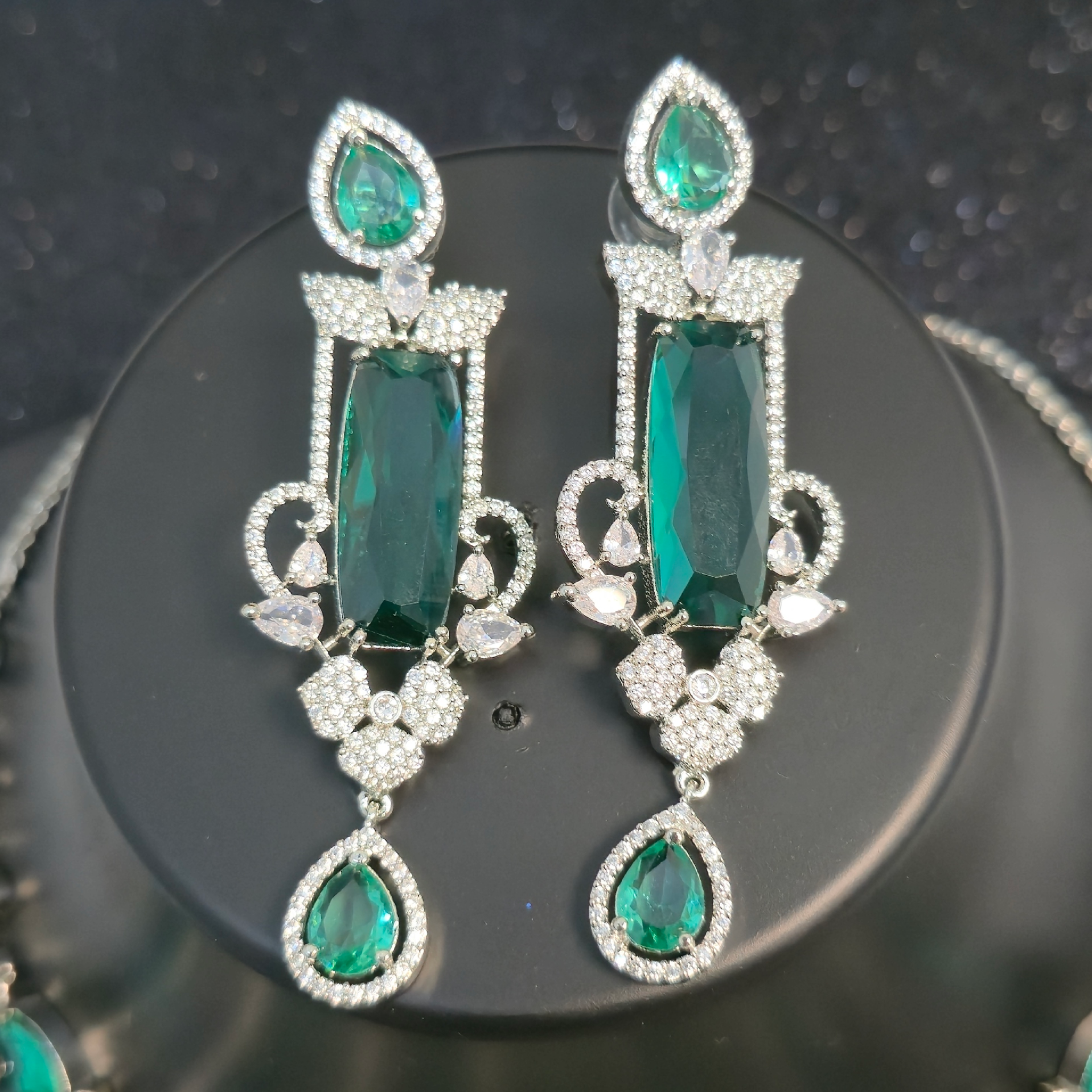 Elegant Green Cubic Zirconia Necklace – Refined Party Collection