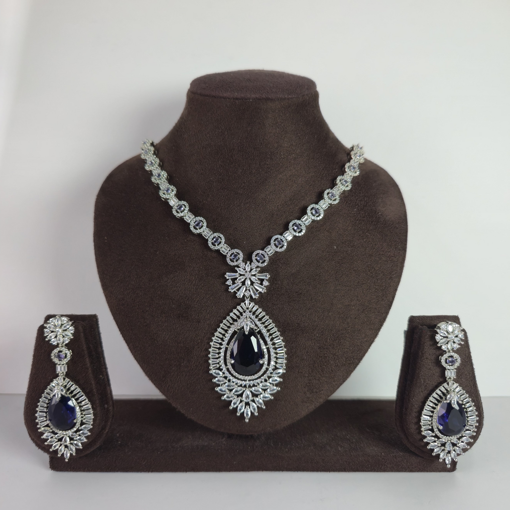 Exquisite Navy Blue Cubic Zirconia Half-Set – Elegant Party Collection