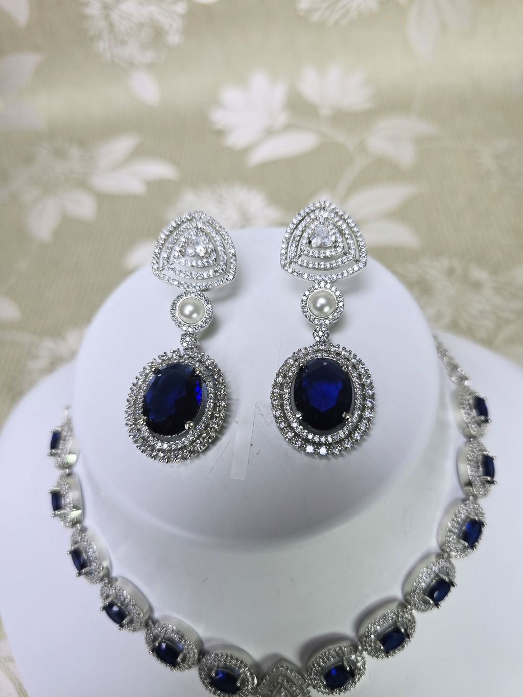 Exquisite Blue Cubic Zirconia Necklace Set – Luxury Party Collection