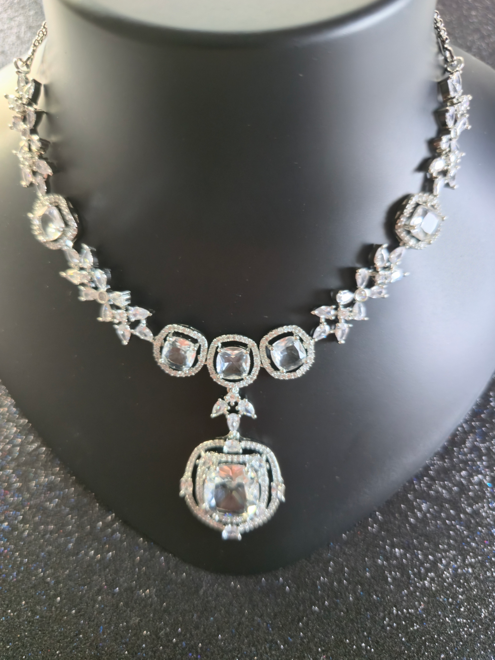 Elegant Clear Cubic Zirconia Half-Set – Wedding & Everyday Elegance