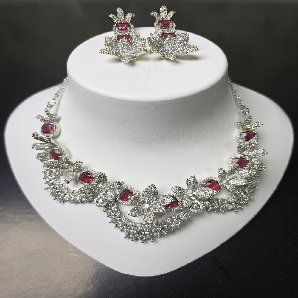 Exquisite Red Cubic Zirconia Petal Necklace – Elegant Wedding & Party Jewelry