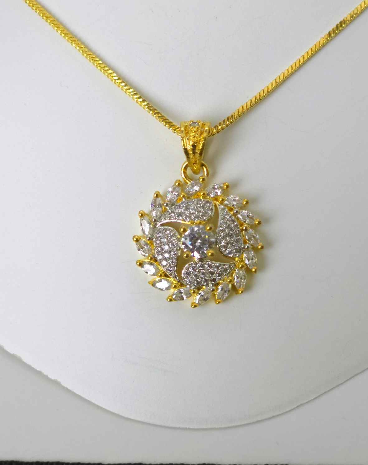 Exquisite Golden Cubic Zirconia Pendant Set