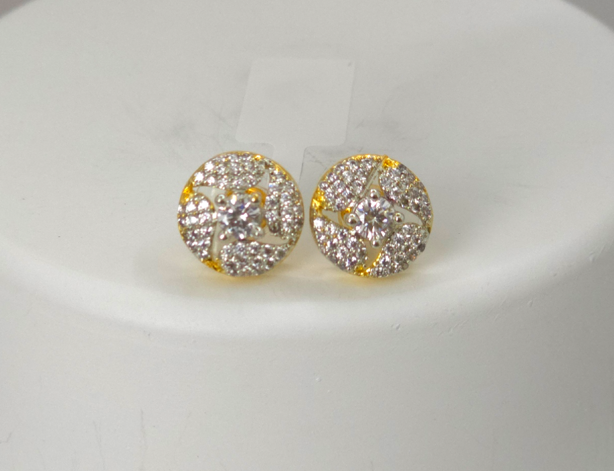 Exquisite Golden Cubic Zirconia Pendant Set