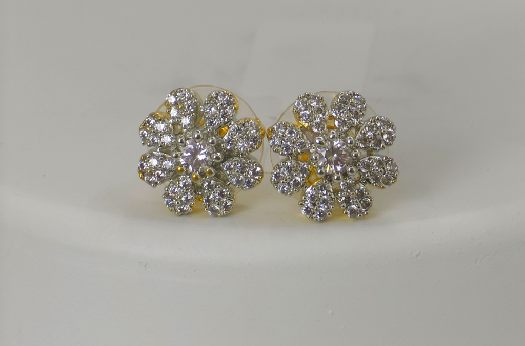 Elegant Golden Cubic Zirconia Pendant Set