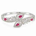 Elegant Crystal Floral Cuff Bracelet | سوار كف أنيق بتصميم زهري مرصع بالكريستال